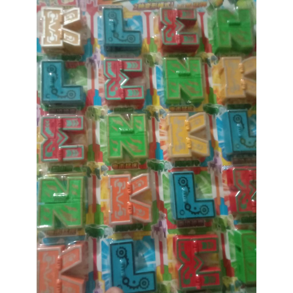 mainan robot huruf/mainan edukasi/mainan berubah jadi robot
