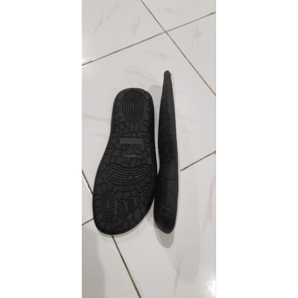 sol sandal pria romeo