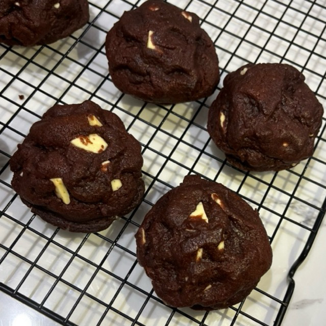 

Red Velvet Cheese Thick Soft Cookies Premium Full Butter by Cheapstarcookies