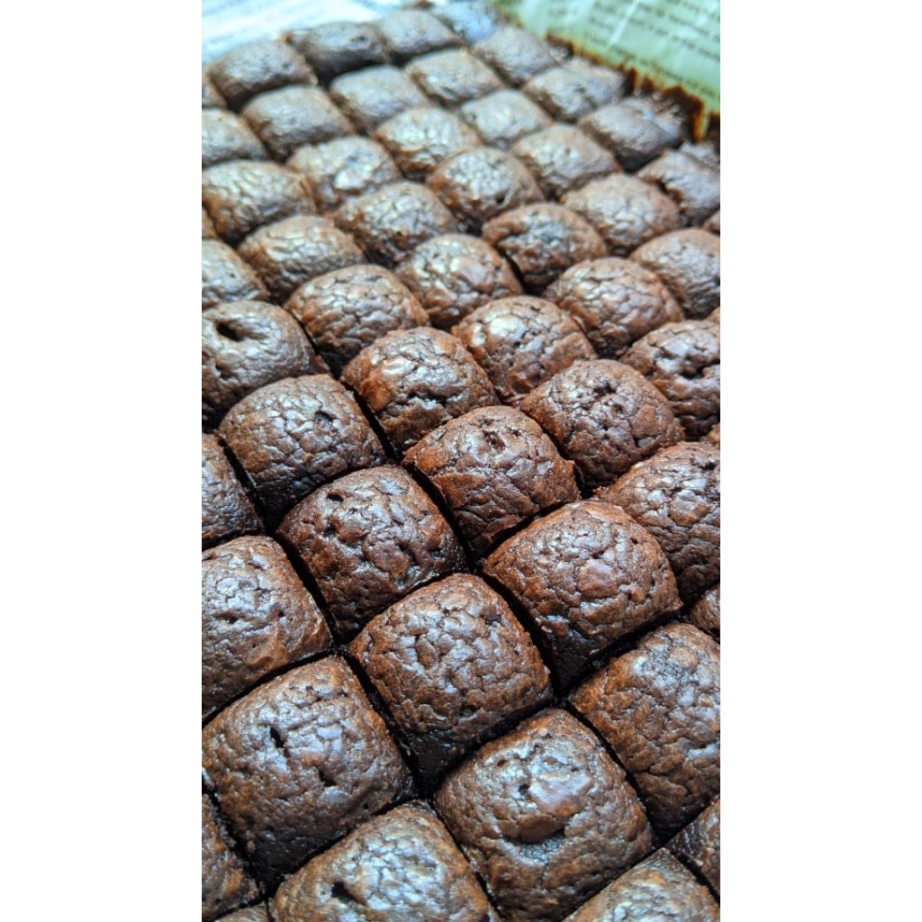 

BROWBITES SWEETBITE