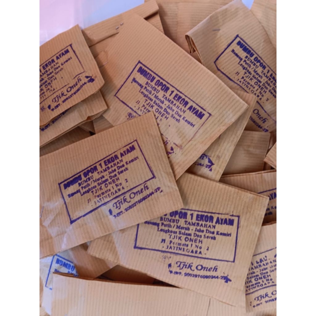 

Tjik Oneh Bumbu Opor 1 Ekor Ayam PERPACK 10pcs (VINTAGE)