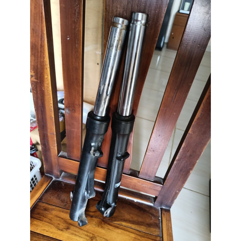 shock depan beat , Vario , scoopy copotan bekas