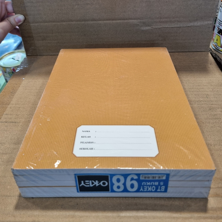 

Buku Tulis Pendek OKEY 98 Lembar (ISI 5 Buku) - Sampul Coklat | Notebook Sekolah A5 Kwarto