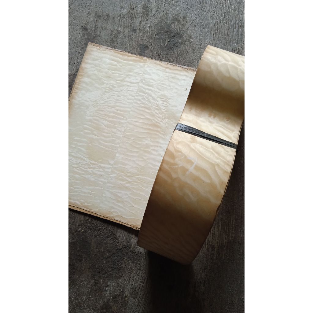 back side flame maple... bahan gitar