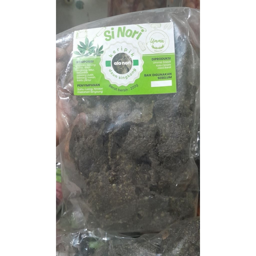 

Cemilan bandung keripik daun singkong ala nori
