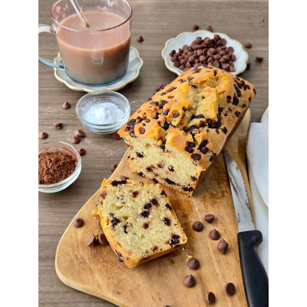 

Vanilla Chocolate chip loaf cake