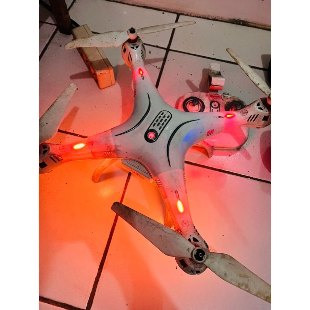 drone Syma X8pro second