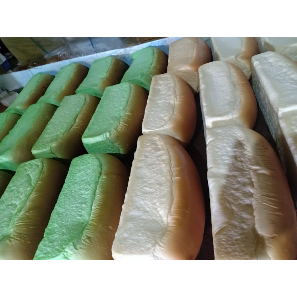 

ROTI TAWAR PANGANG DAN KOMPLIT