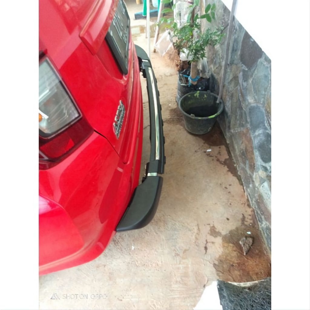 Bumper Pelindung Bemper Belakang Daihatsu Sigra