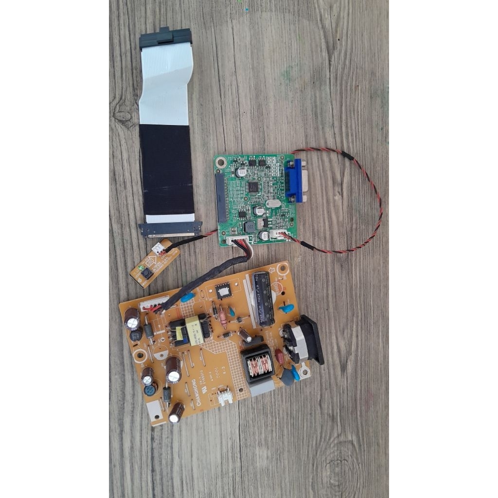 Mesin Monitor LED 19" AOC atau lainnya