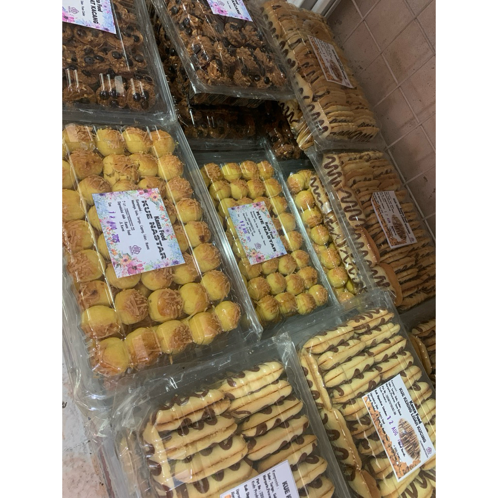 

Aneka Kue Kering Kanza Food