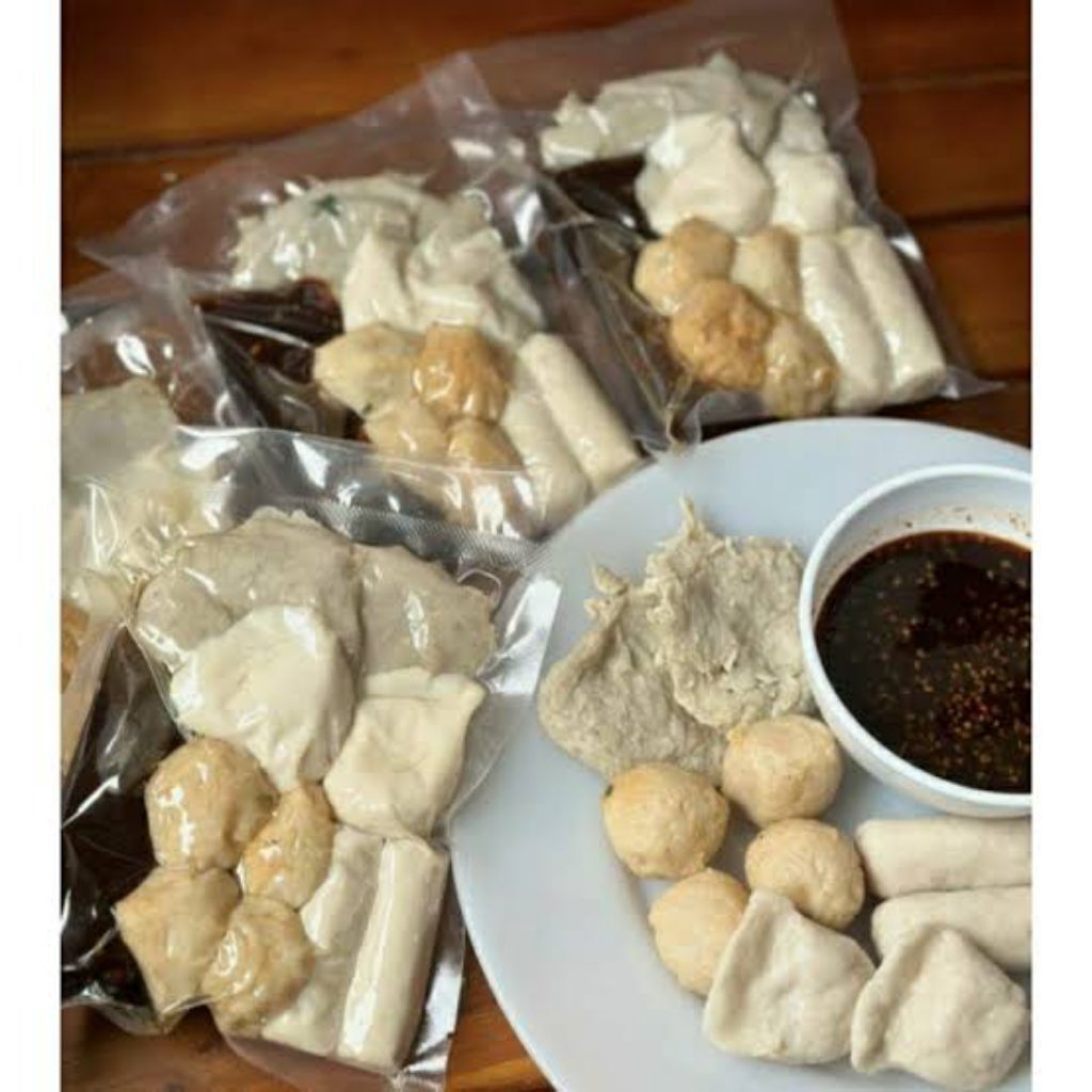 

Pempek kecil satuan ikan tenggiri