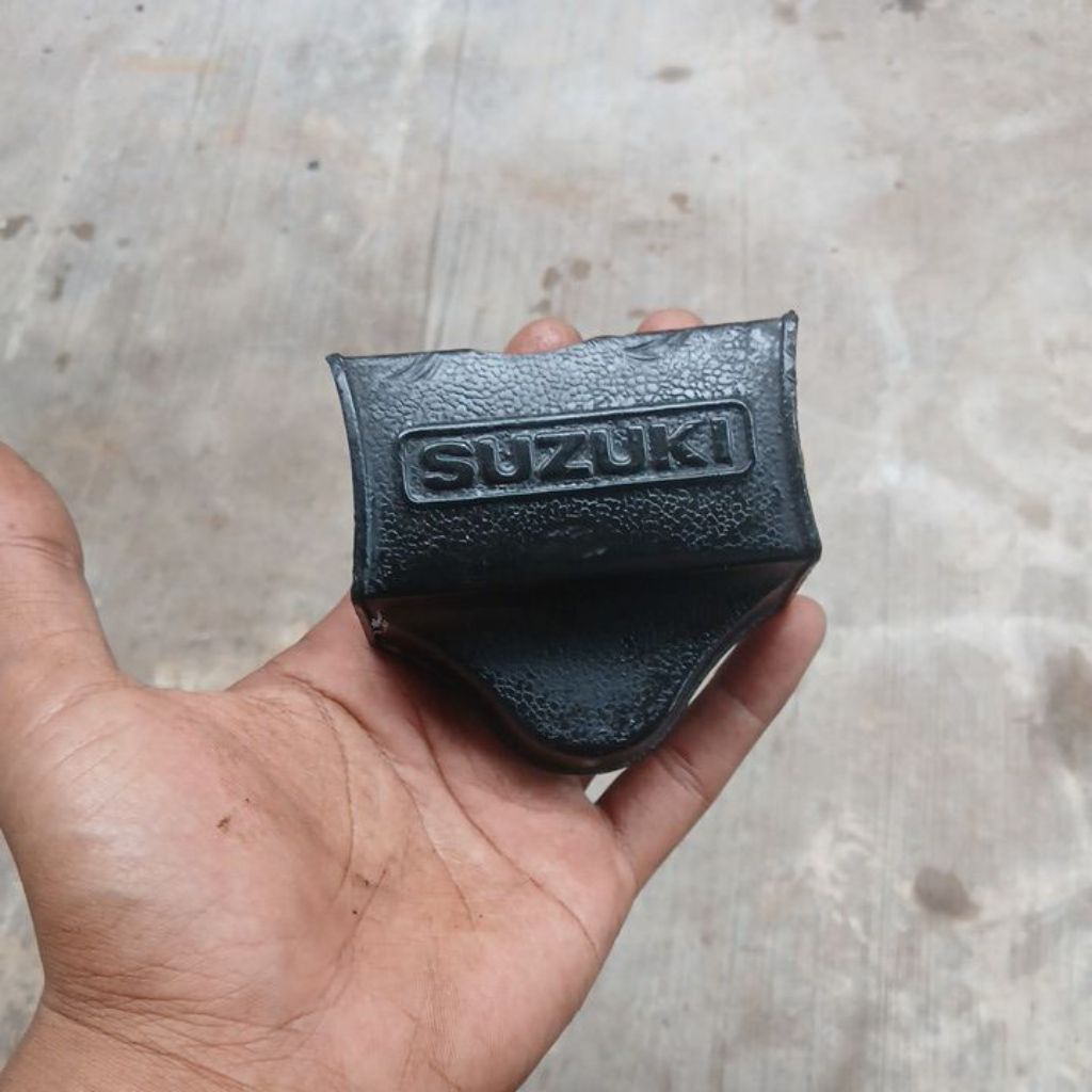 Cover kontak suzuki GP 100 / GP125 original