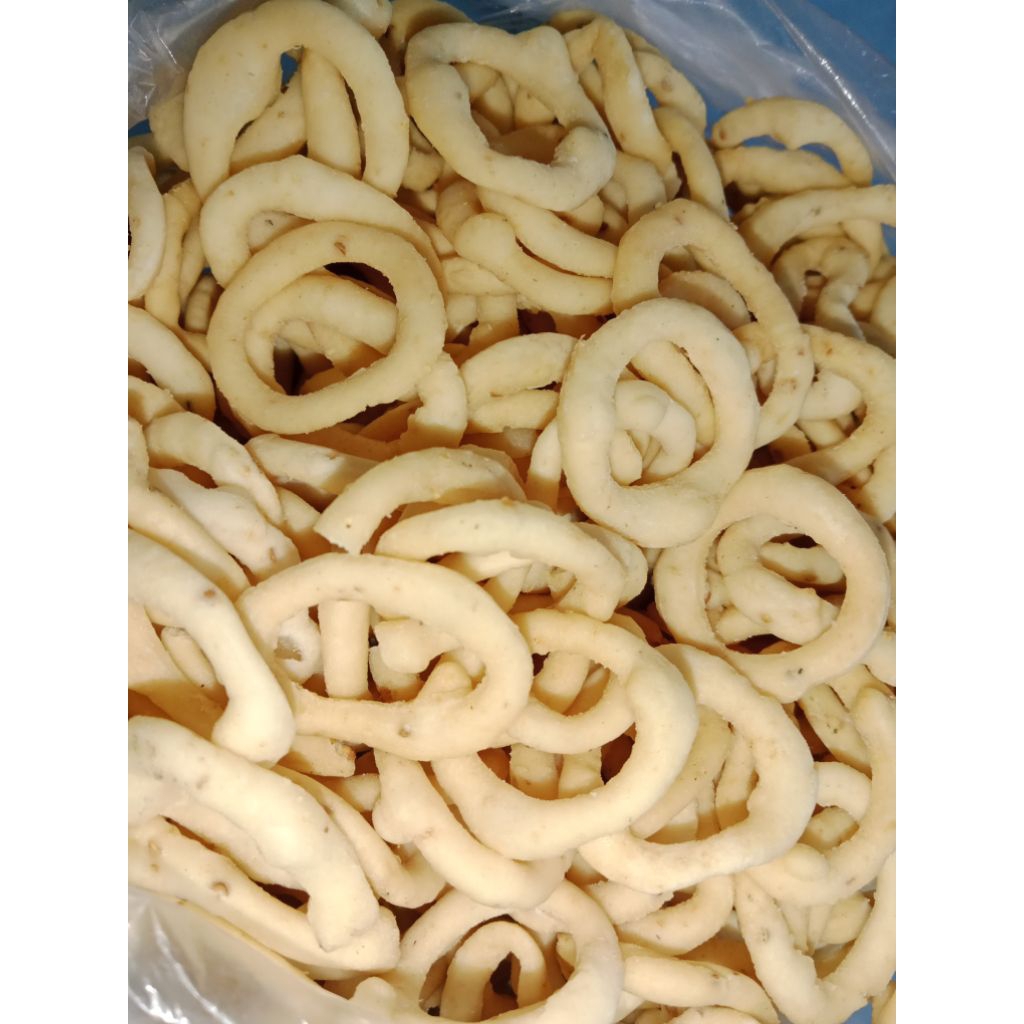 

kelanting ketumbar 1kg lebih renyah gurih termurah terenak terlaris paling banyak dicari