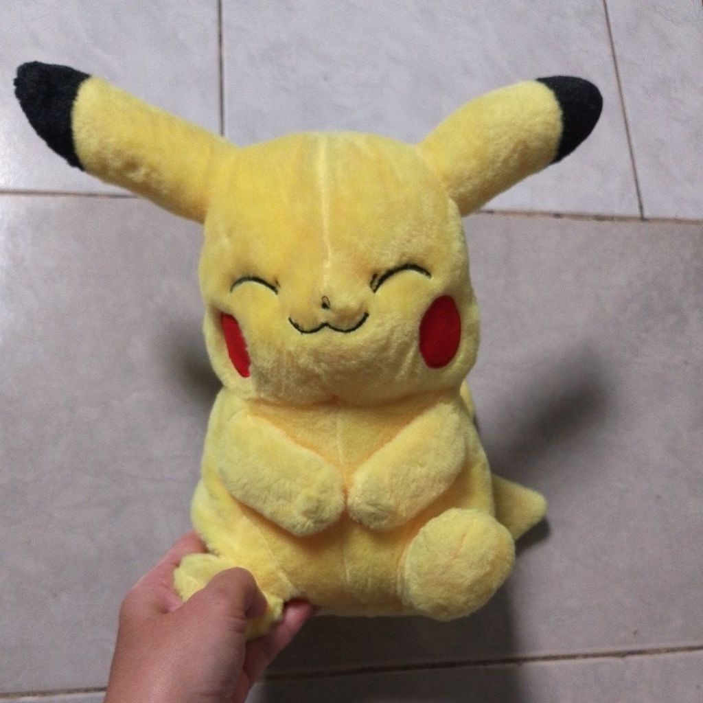 Boneka tas jinjing Pikachu original pokemon
