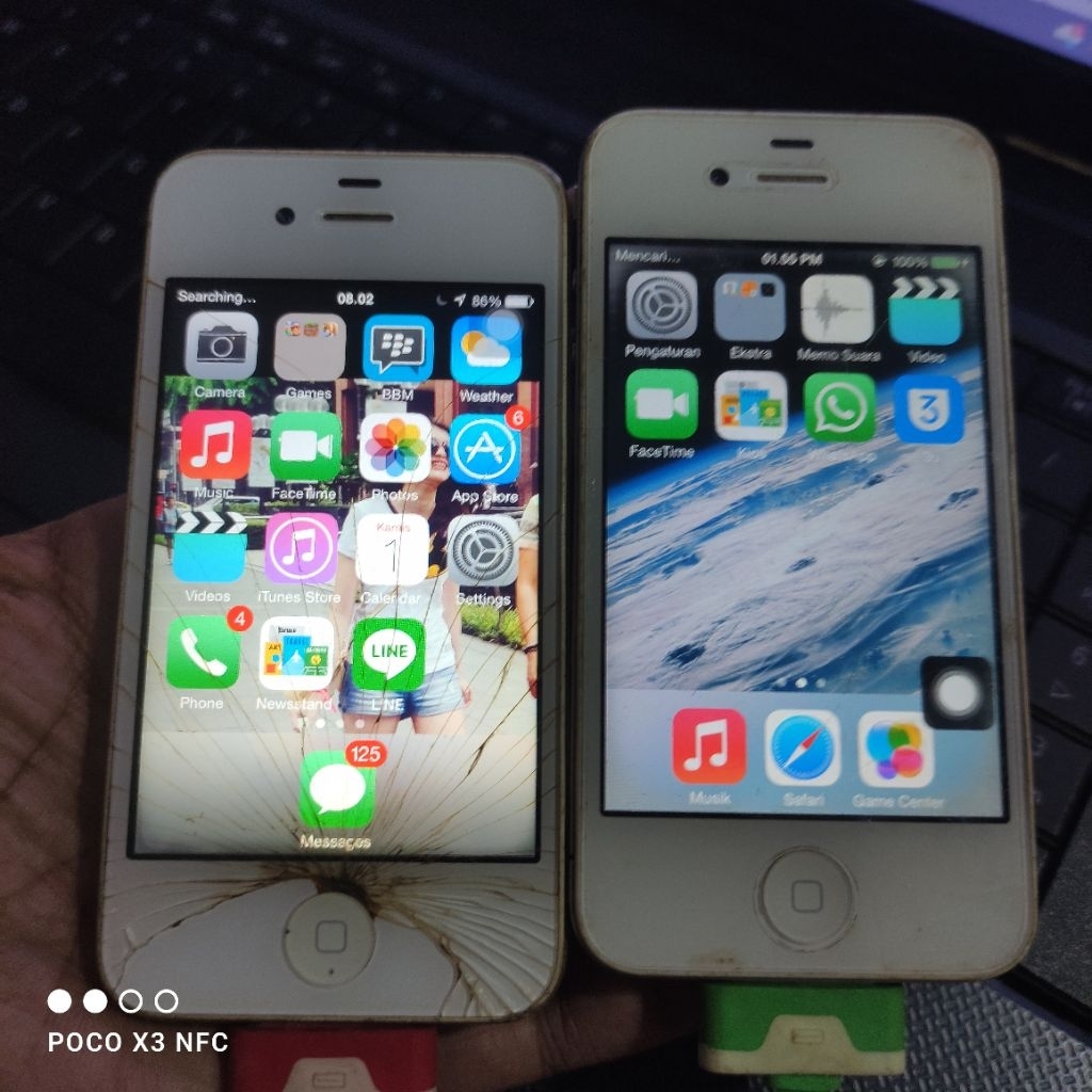 iphone 4G/4s 8GB 2 unit tanpa baterai Langka minus cek deskripsi..