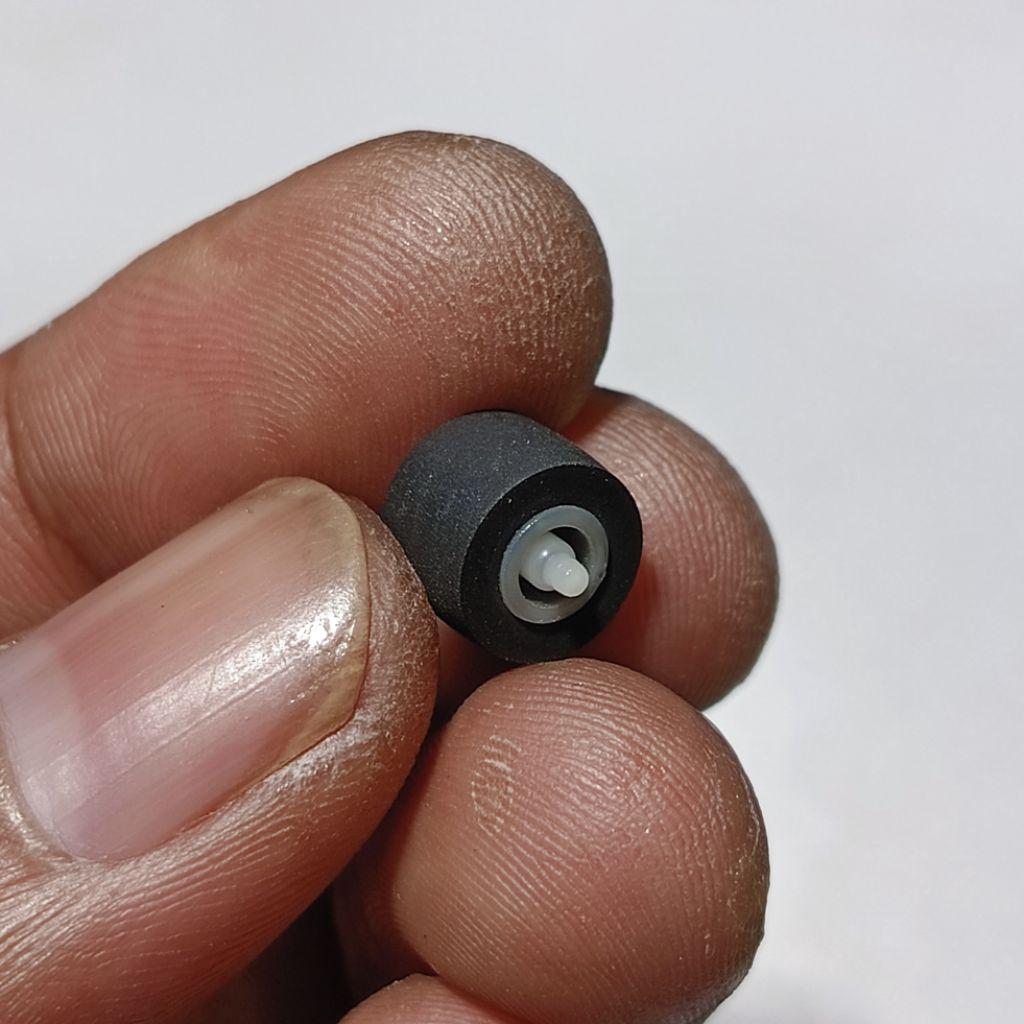 Pinch Roller 9 mm / 0,9 cm / karet roller untuk Cassette Deck Tape Recorder Pinch Roller karet rolle