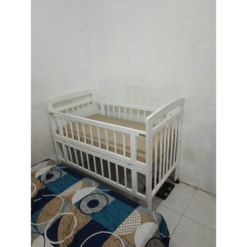 BOX BAYI KAYU BEKAS/SECOND