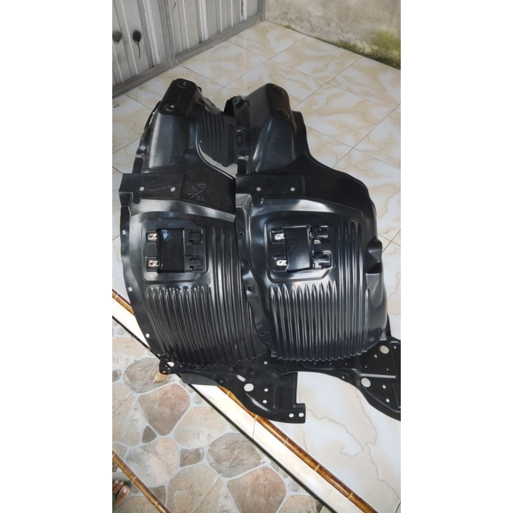 liner fender xpander original/malaysian kanan