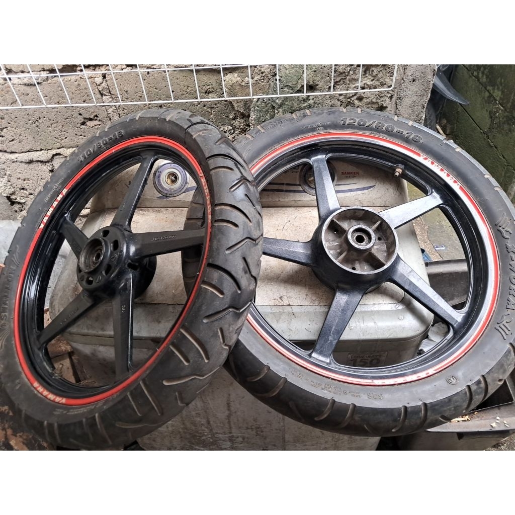 Velg scorpio skorpio z 225cc z 225 yamaha pelek racing palang original ori copotan standar kelengkap