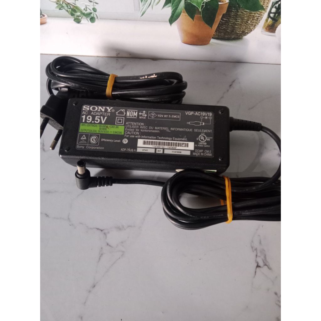 ADAPTOR CHARGER SONY ORI CABUTAN 19.5v bisa untuk LACTOP, TV led/ monitor