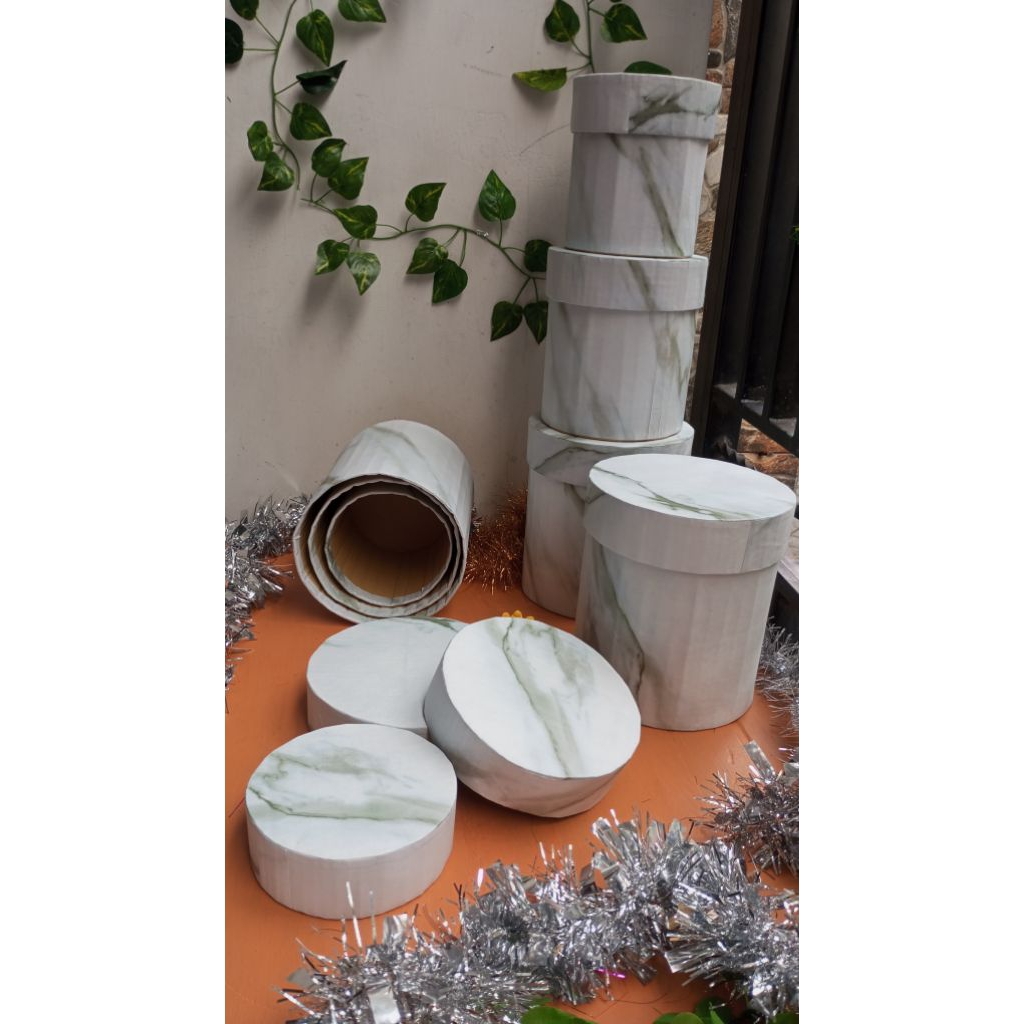 

Bloommy Box, Gift box, Box Bouquet