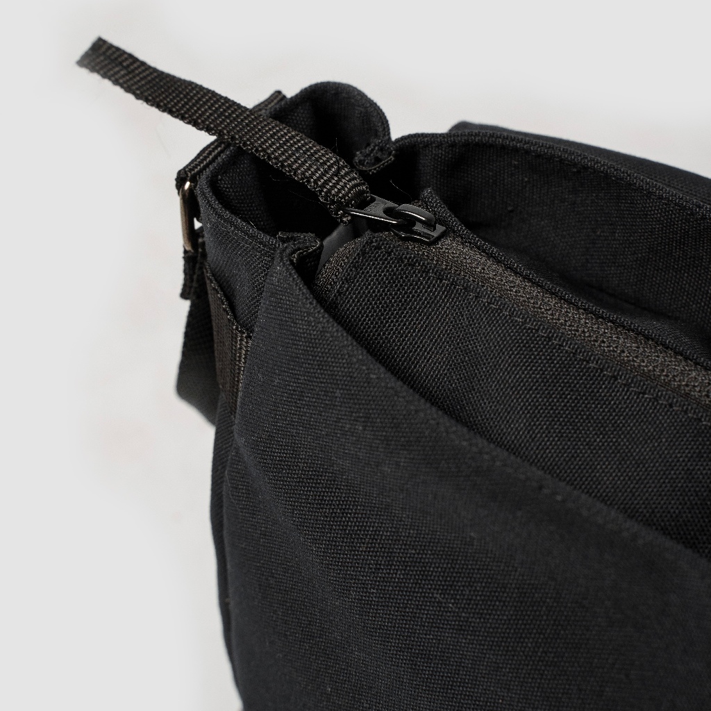 FAST DELIVERY VRONT - Solen Slingbag Tas Selempang Bahan Kanvas Shoulder Bag Pria / Wanita 2026