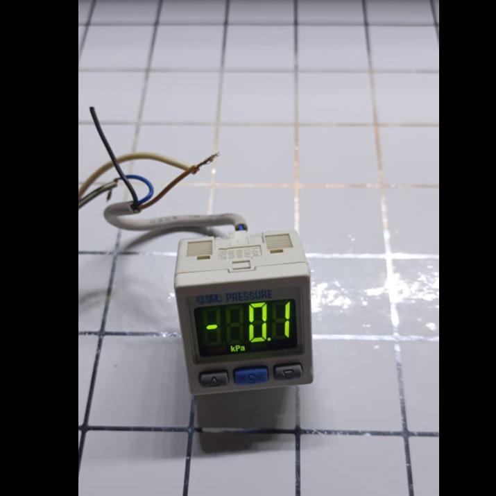 PRESSURE SWITCH SMC ZSE30A-01-N