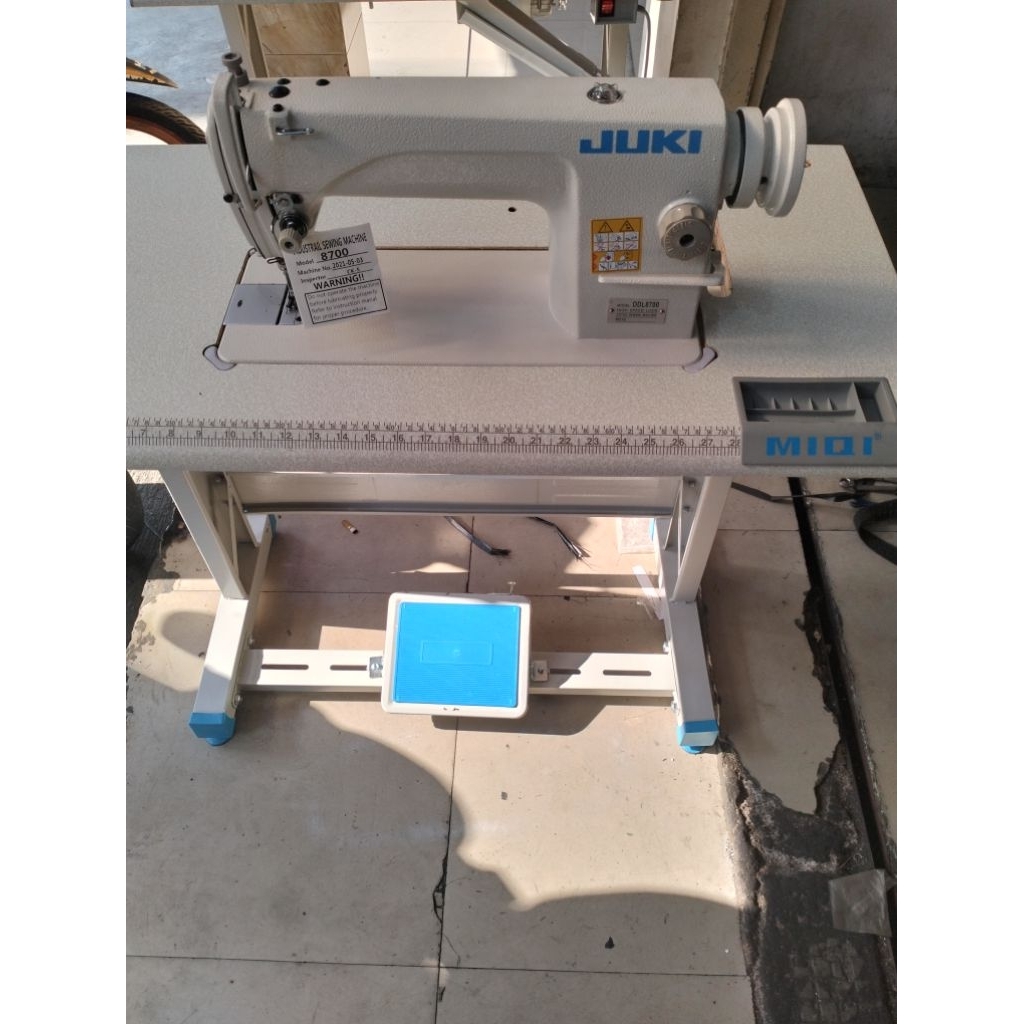 Mesin Jahit Industri 1 Merk JUKI dinamo servo