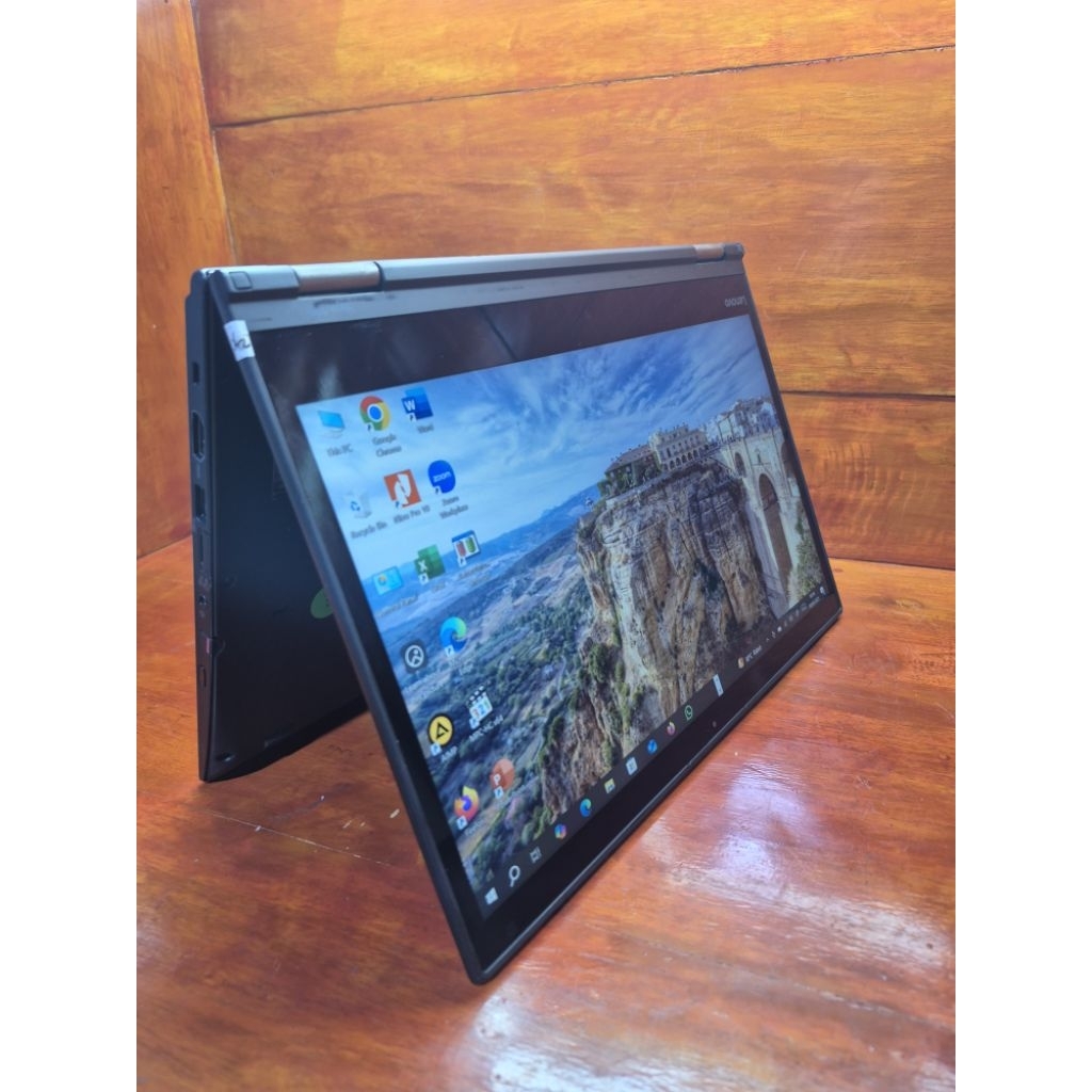 Laptop Lenovo Thinkpad Yoga 370