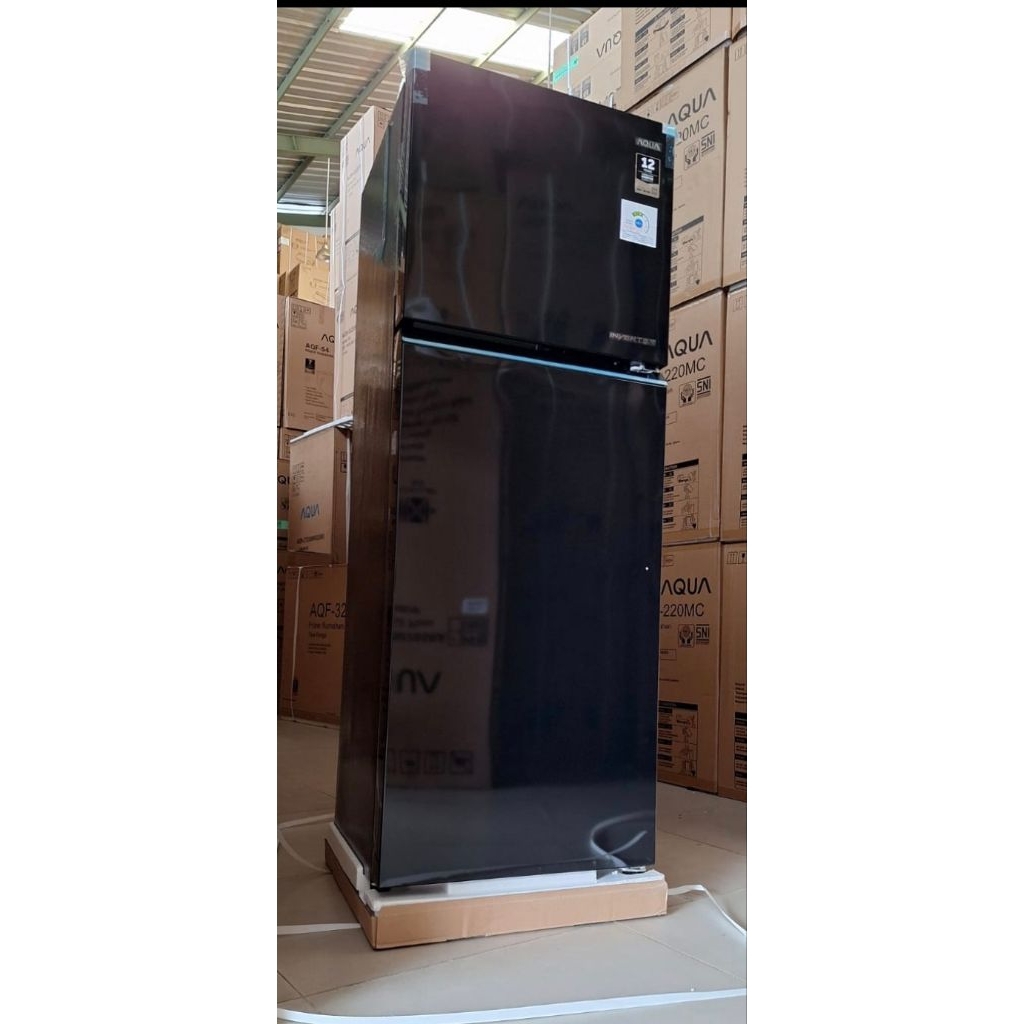 kulkas Aqua 2 pintu inverter/ kulkas Aqua 285 inverter