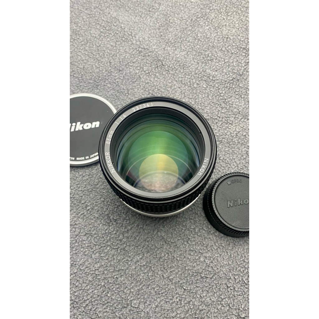 Nikon 85mm f1.4 AIS mount Nikon