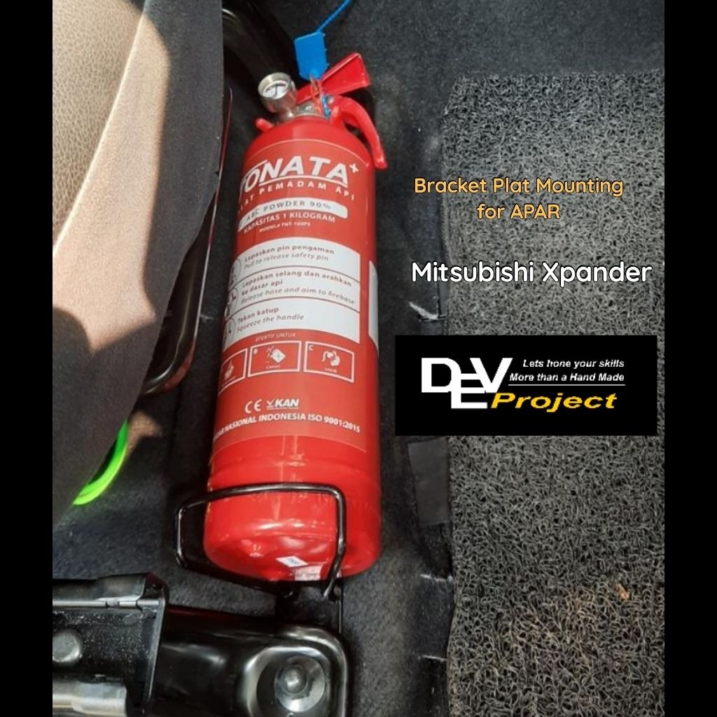 Bracket / Dudukan APAR di Kaki Jok Mobil Mitsubishi Xpander