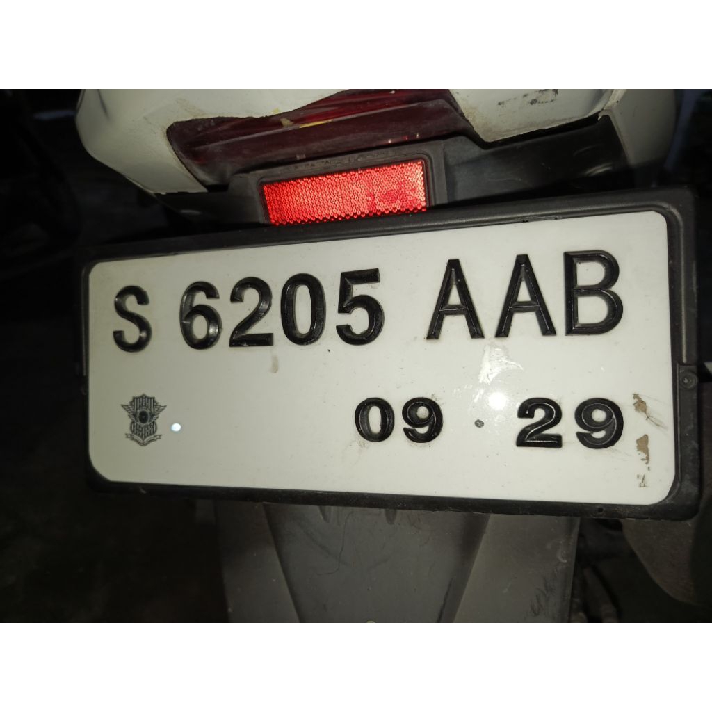 Plat Nomor Motor Dan Mobil Acrilik Tulisan Timbul Lancip