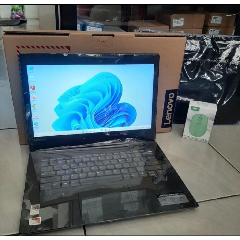 laptop lenovo slim spec AMD A9-9425 ram 8gb ssd 256gb original