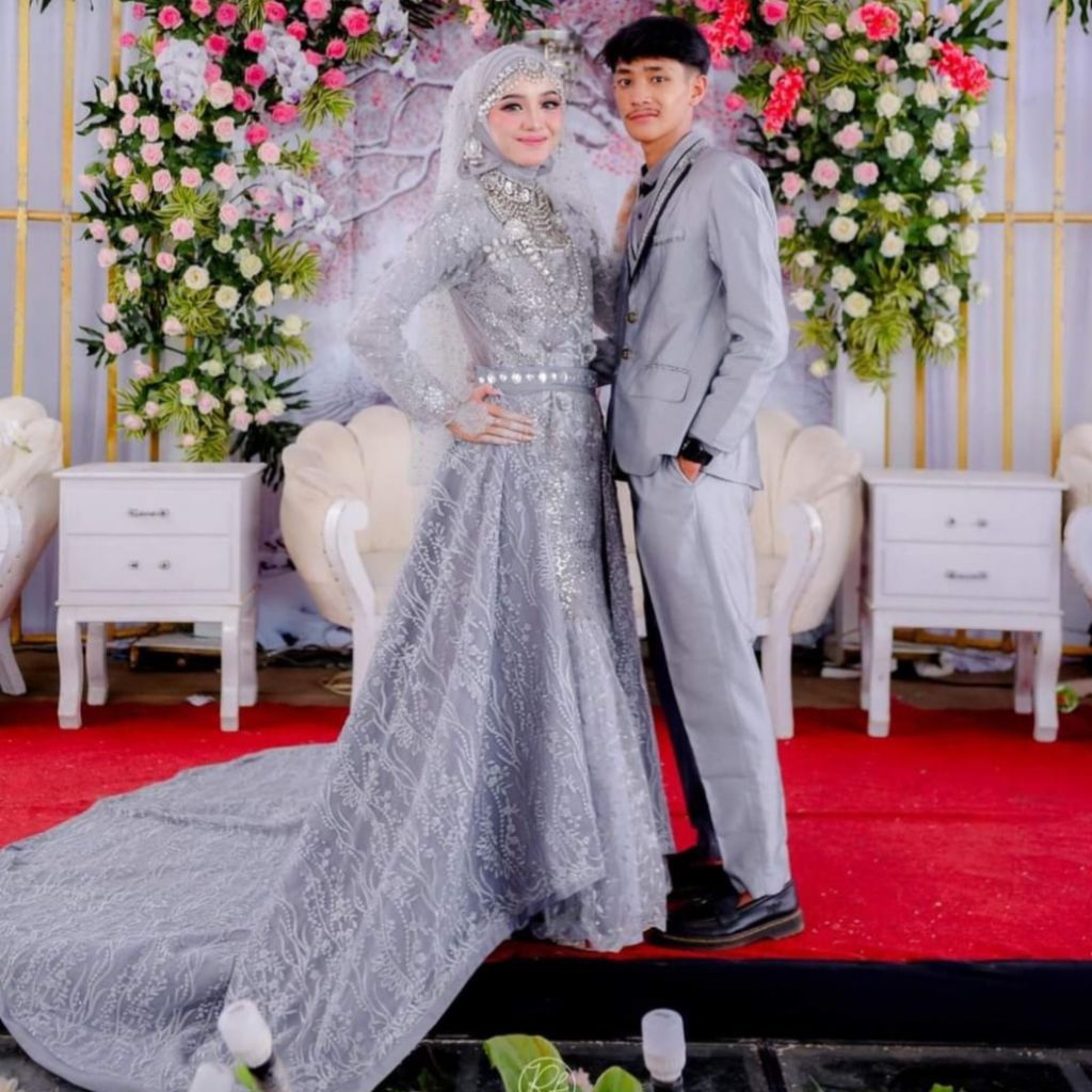 Gaun Pengantin PL