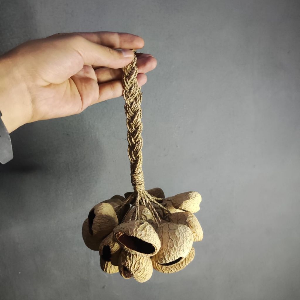 ALAT MUSIK UNIK TRADISIONAL HANDSHAKER KLUWEK