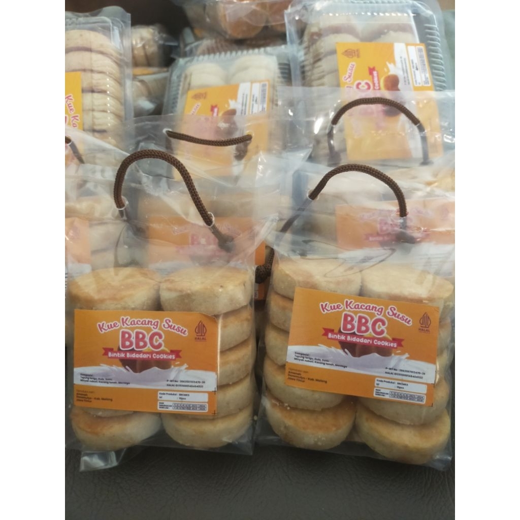 

Kue Kacang enak BBC Hajatan Souvenir Murah Oleh-oleh Khas Malang