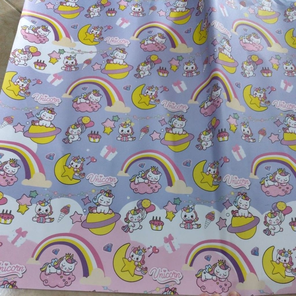 

kertas kado doff karakter unicorn