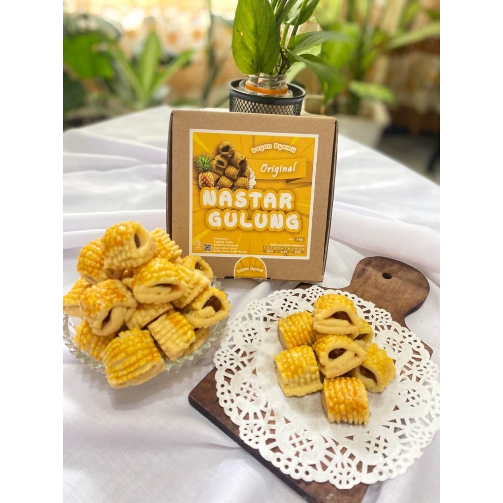 

Batu Chocolate Nastar Apel/Nanas/Cokelat Oleh Oleh Khas Malang ~ ISI 9