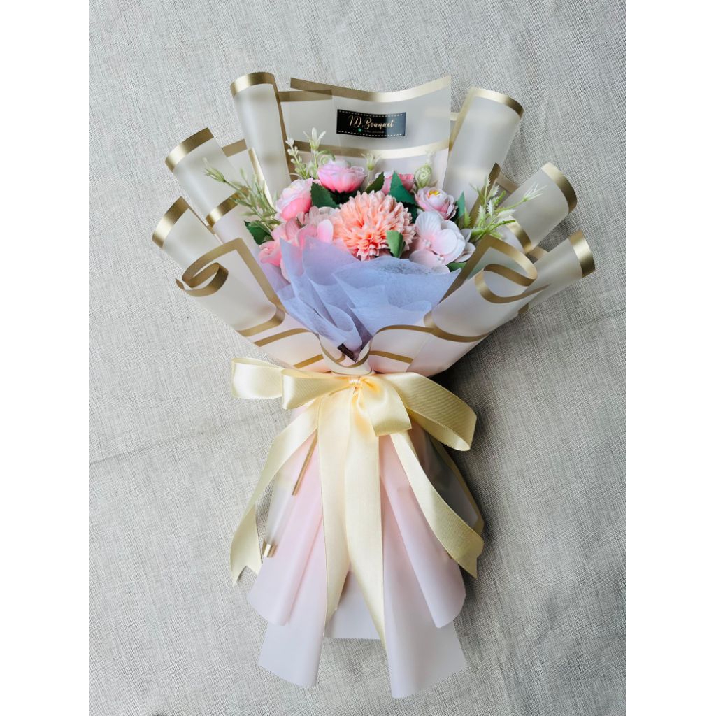 Buket bunga/buket boneka wisuda/buket kupu2/mini buket/buket uang