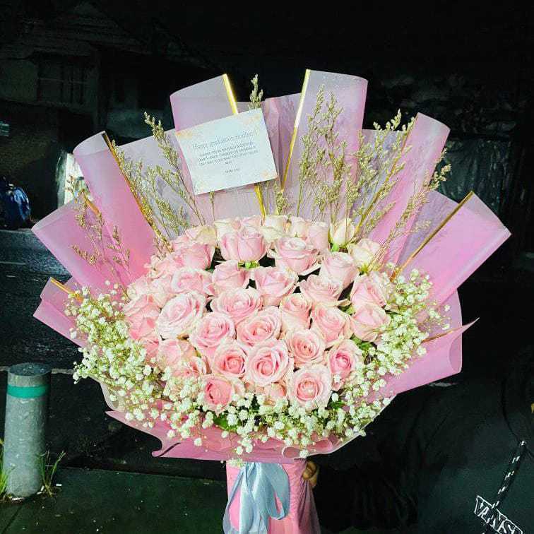 Bucket bunga/Buket bunga /Jual bucket bunga /Bucket bunga murah/Bucket bunga cantik /Bucket bunga se