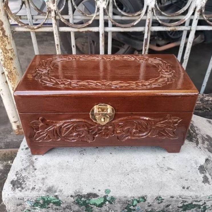 (COD) [25x12x11] Kotak Organizer Tempat Perhiasan Kunci 25x12 cm Kayu Jati Ukir Jati Jepara Motif Bu