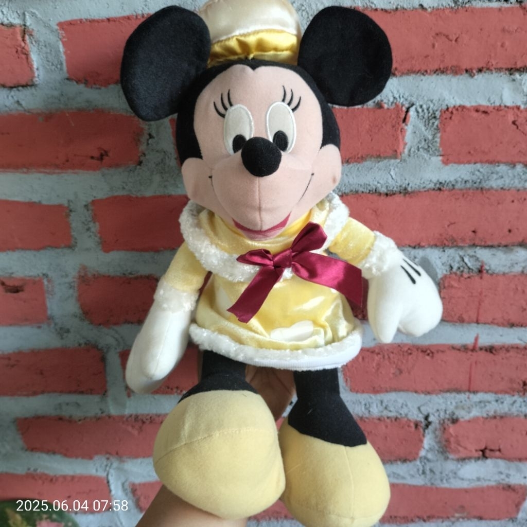 BONEKA KARAKTER DISNEY MICKEY MINNIE MOUSE
