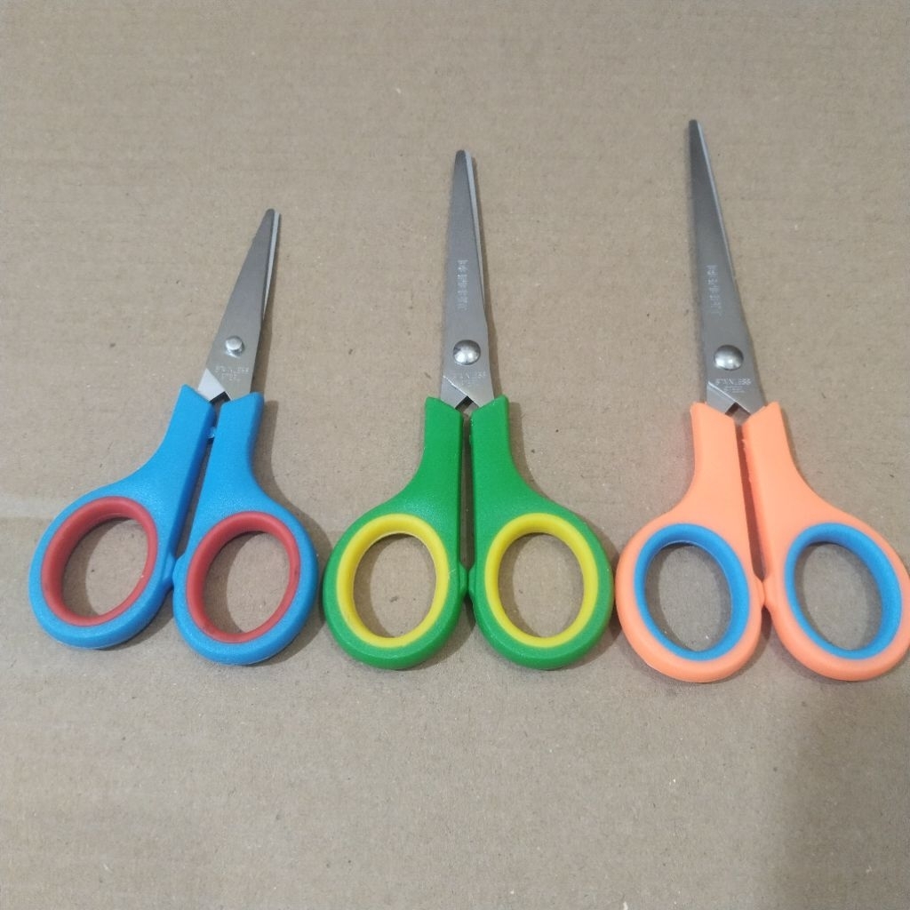 

1 Pcs Gunting Benefit Kualitas Bagus