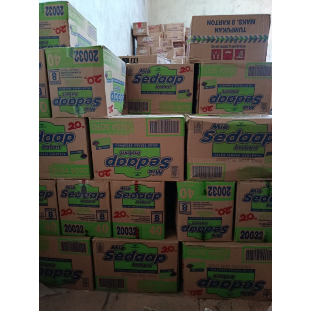 

MIE SEDAP KUAH 1 DUS RASA AYAM BAWANG DAN SOTO ISI 40 PCS