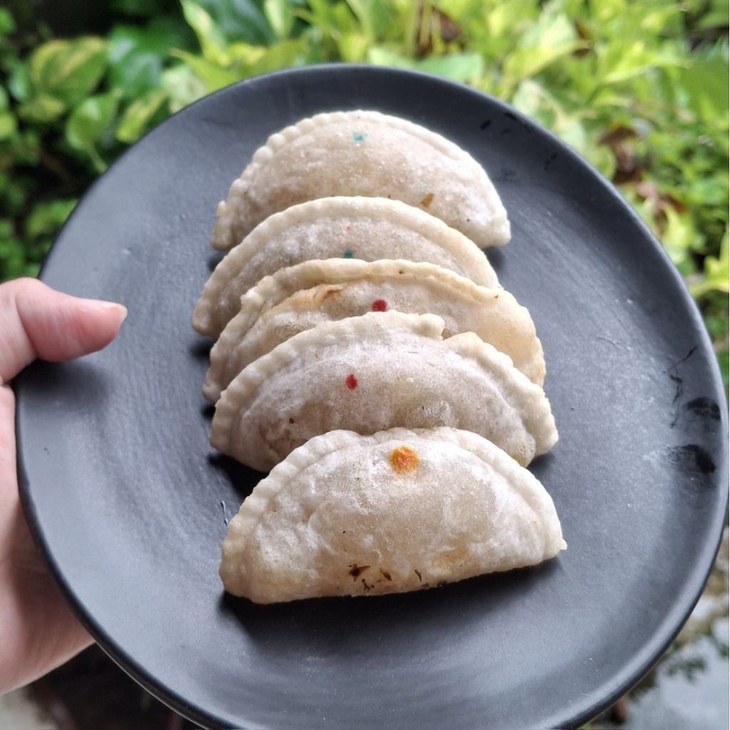 

Cireng Mini Pedas Isi Usus - 10 pcs | Frozen Snack Gurih Pedas