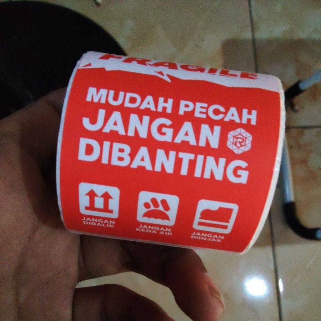 

Kelengkapan packing stiker fragile jangan dibanting (gift)