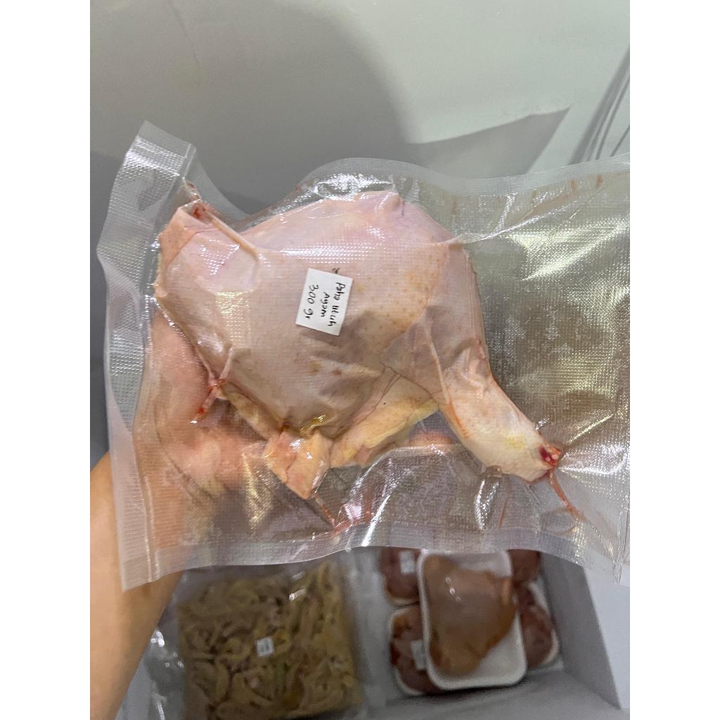 

Paha Atas Utuh Satuan | Sayur Fresmart Bandung