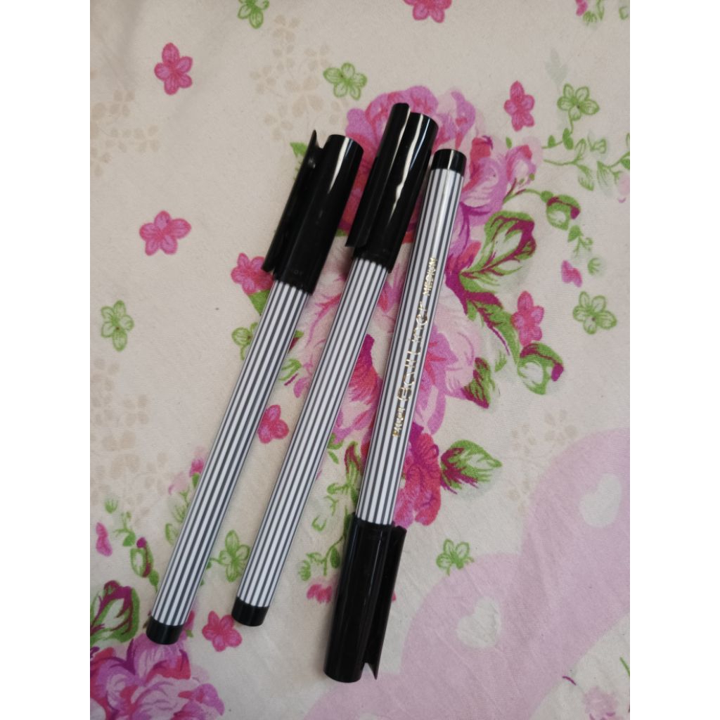 

pena pilot Ball liner ( harga satu pena)